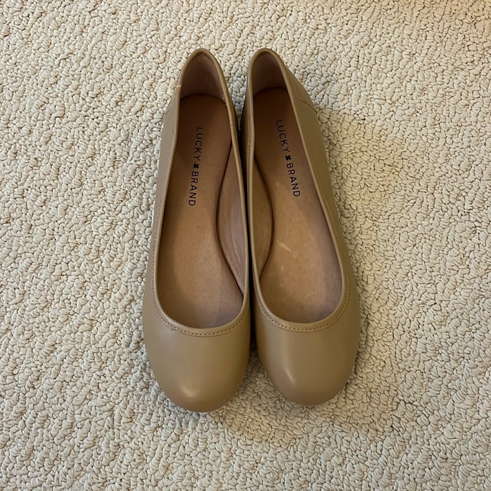 Lucky Brand Women's Tan Ballet Flats